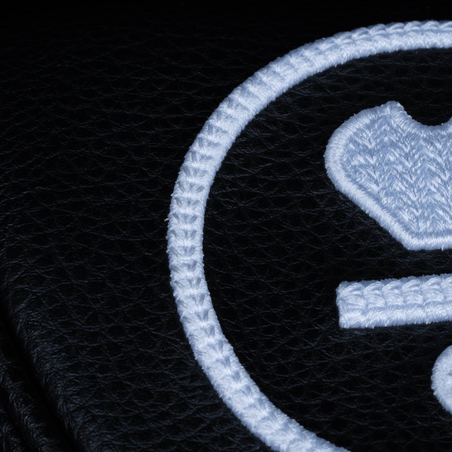 OZ.1 HS Black Headcover